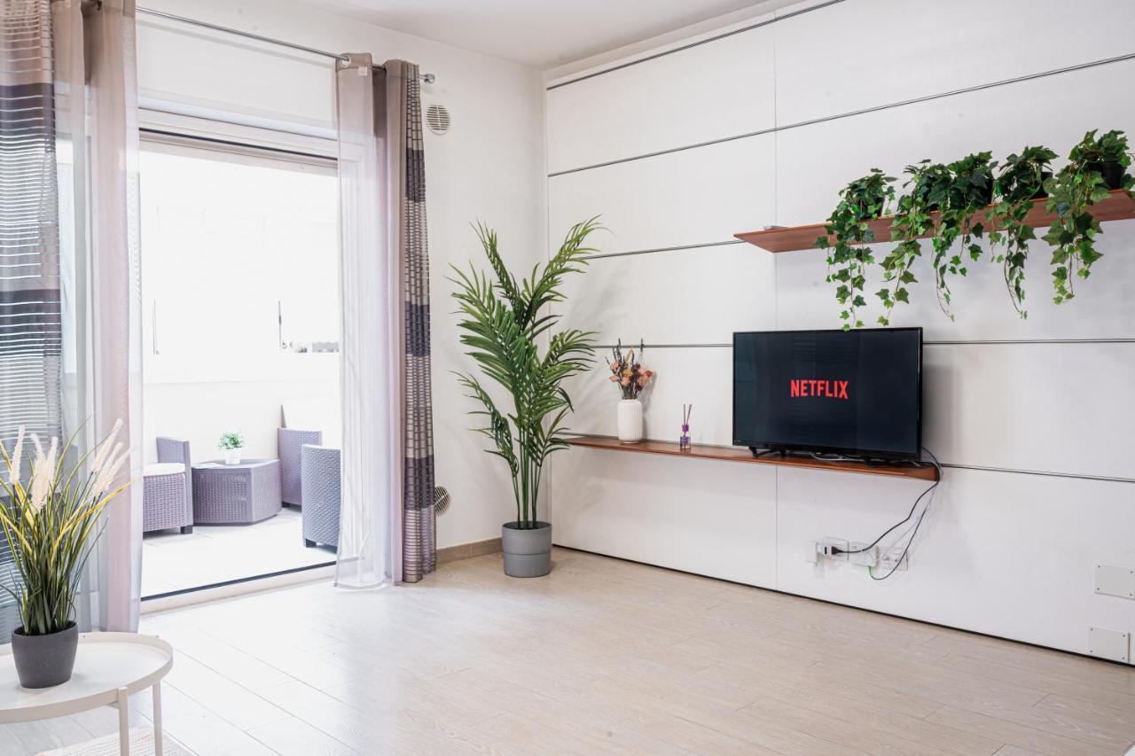 Apulialux - Elegant Con Netflix Appartement Bari